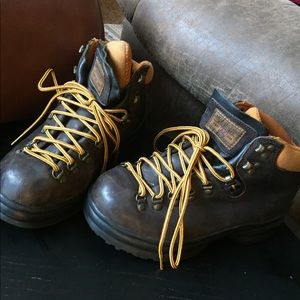 Heavy duty hiking/work boots
